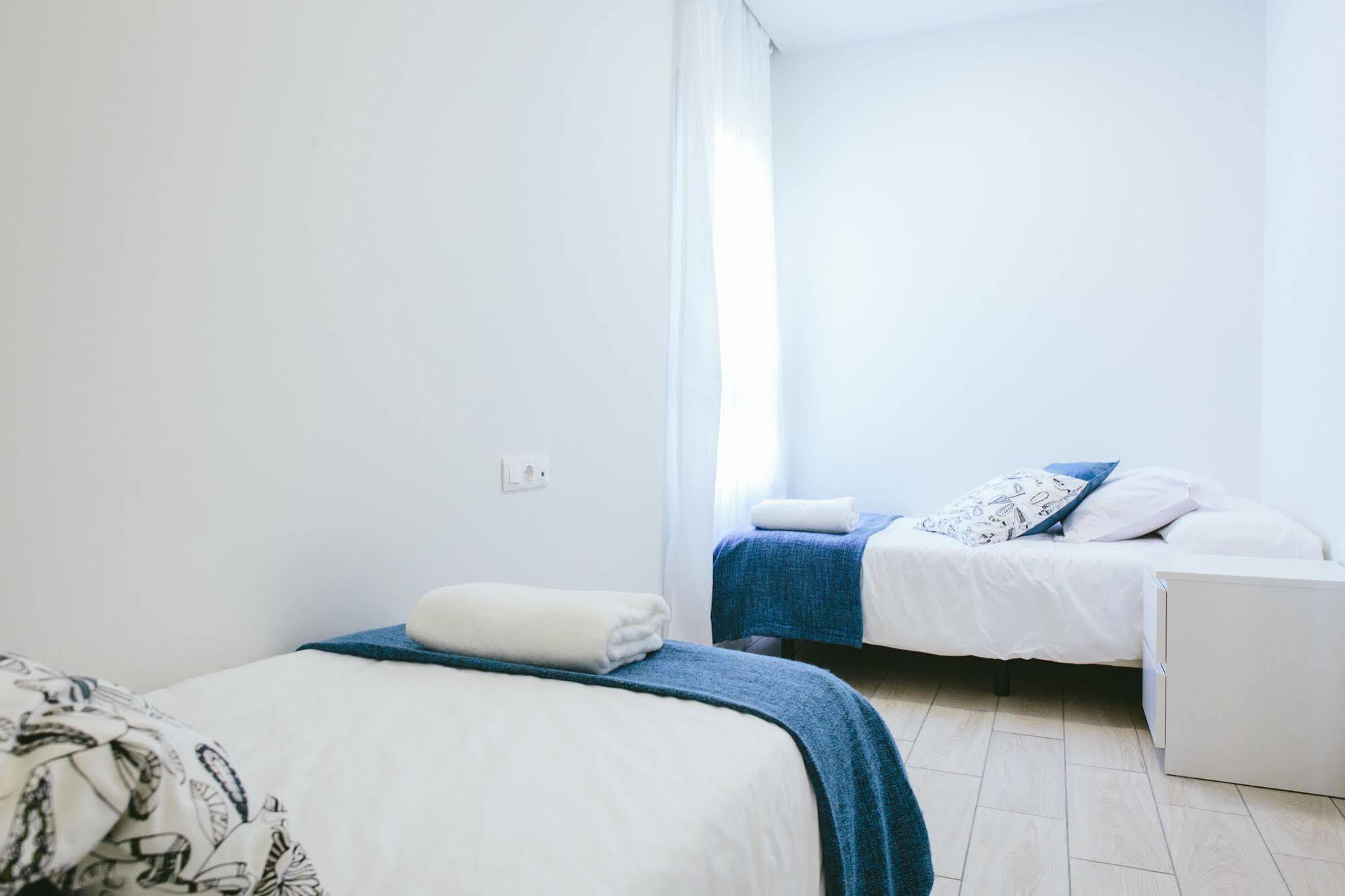 The Lucky Flats - Poeta Quintana Apartment Аликанте Екстериор снимка
